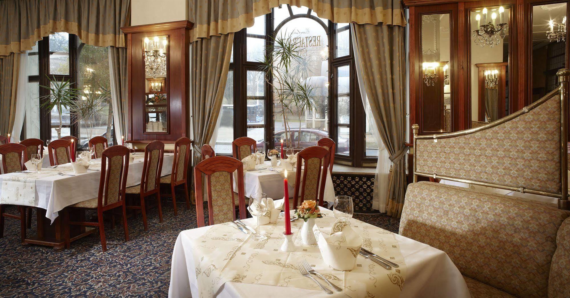 Hotel Excelsior Marianske Lazne Exterior photo